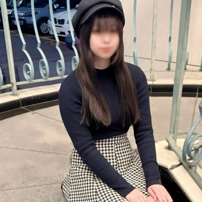 は５cm の短小ペニスで終了。1　８才大–を初イキ大量中出しで放任する動畫です。FPSプロゲーマー隠れ神ボディ！
(HD1080P) (fc4623867)