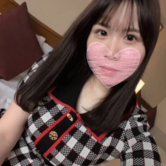 大ディルドウを奧までズッポシ！！Fカップの元キャンペーンガールを種付けしちゃいました～女の魅力って何ですか？
(4K) (fc4627045)