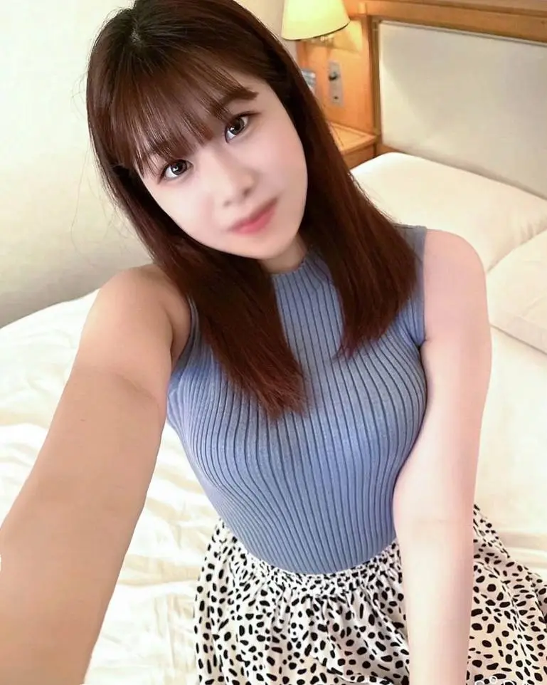 清楚女子アナ系美人歯科助手! 初心なのにエロいカラダに欲情が止まらない・・生ハメ中出しセックス!!
(HD1080P) (fc4656892)