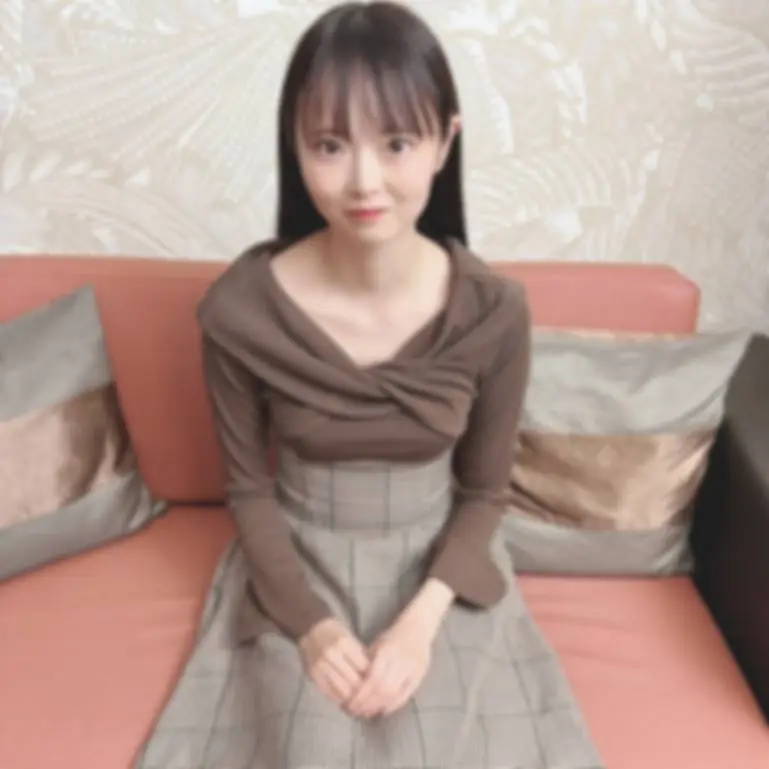 ルの白くスレンダーな美裸體。選ばれし者だけが味わえる至高のフェラに暴発不可避。胸まで屆く飛距離の射精。
(HD1080P) (fc4669697)