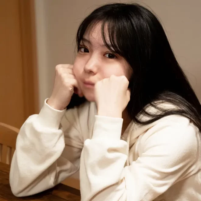 19歳美乳お嬢さんメイド昇天！生チンポ激しいピストンで痙攣しまくり
(HD1080P) (fc4672774)