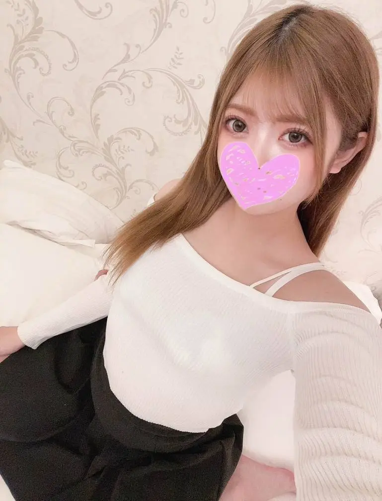 バイト中の瞳キラキラ天真爛漫エロ-とイチャはめデート!!敏感なパイパンまんこにガチハメ中出しセックス!!
(HD1080P) (fc4674037)