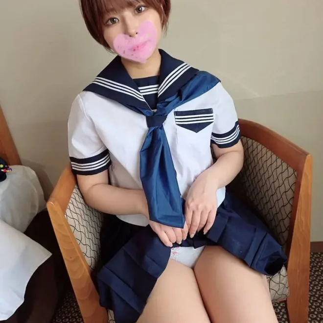 里ちゃんを制服著せ替えダッチワイフに～ケダモノおぢたちがやりたい中出し放題のエンドレス３Pセックス！！もう生
(4K) (fc4678765)