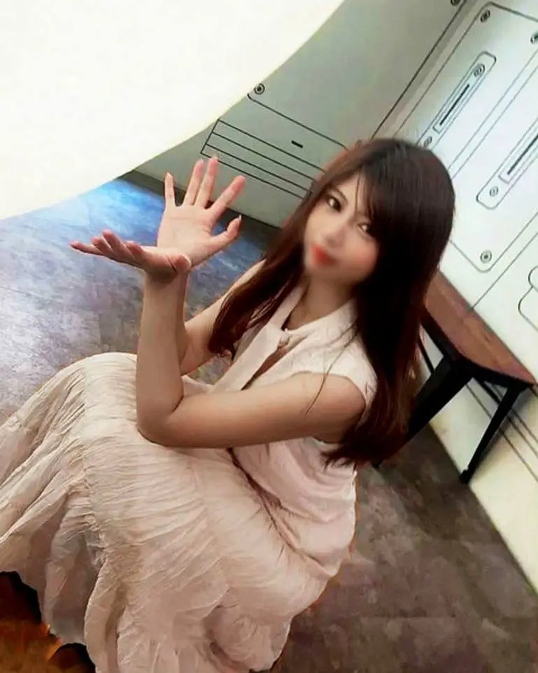 ン系ハーフ美女。この可愛さで経験浅めの感度抜群。不安を抱えるも愛液ダダ漏れでまこに中出し痙攣。。。
(HD1080P) (fc3772530)