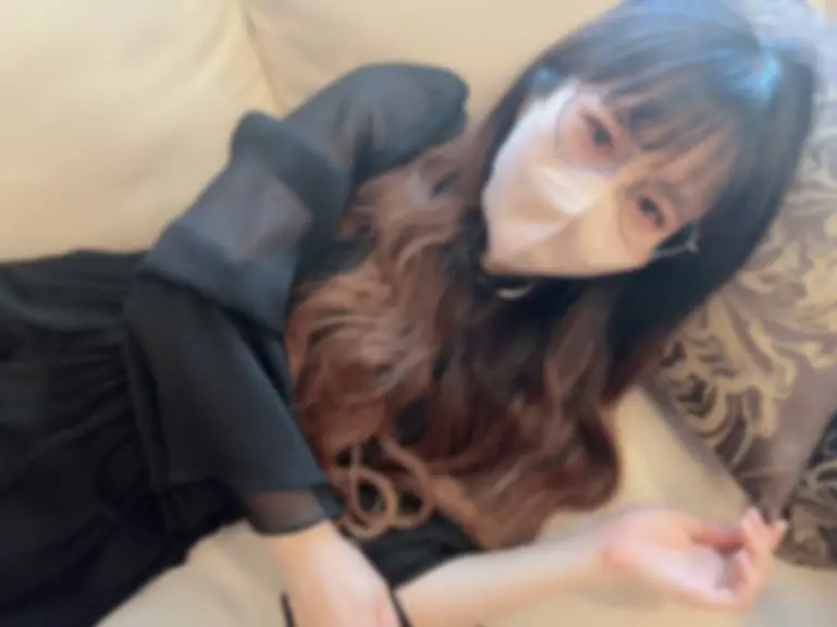 ム身体の口-リ乳首をいやらしくこねくり回され発情。ソーセージみたいに巨大なチンチンにじゅぼじゅぼ甘舐め！
(HD1080P) (fc3806409)