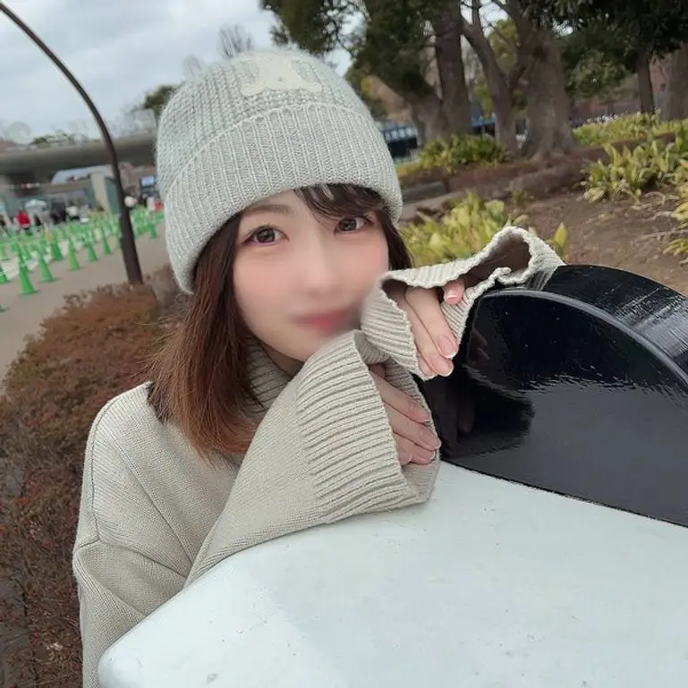 ○め。見た目と裏腹に激しく乱れる感度抜群な淫乱ボディに3週間禁欲で溜めに溜めた僕の体液を生中出し！！
(HD1080P) (fc3837904)