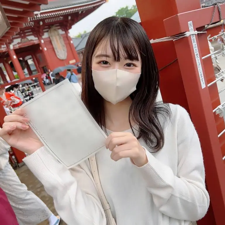 は今も変わらず純真ピュアな清純美女のまま・・・過去のいろんな思いが織り重なりそして最後の膣内射精。
(HD1080P) (fc3859845)