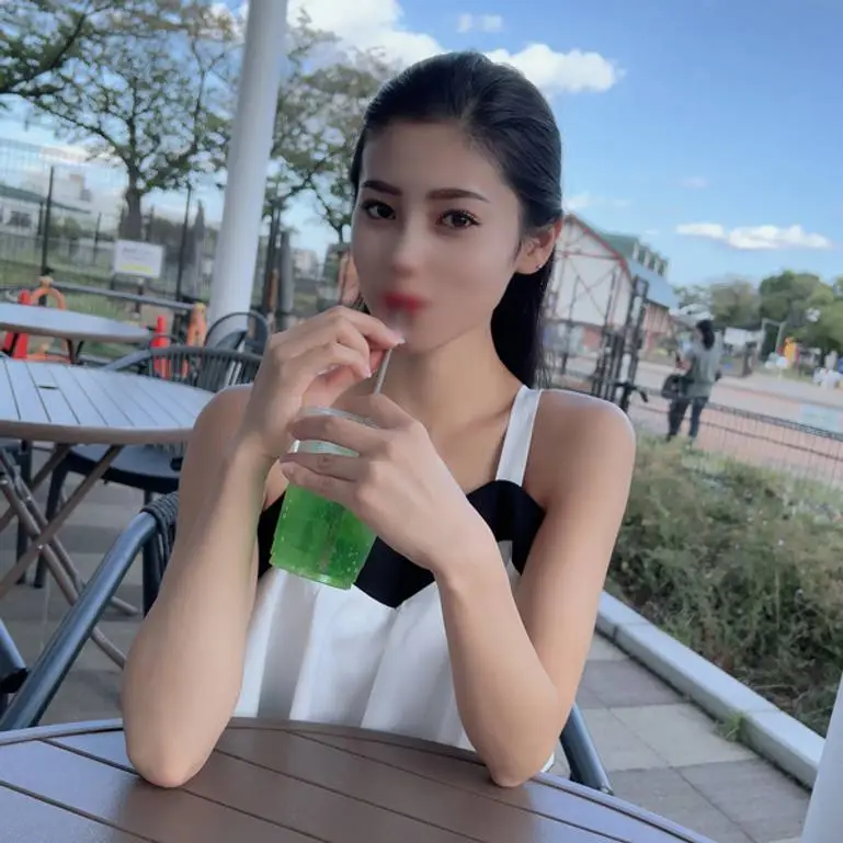 11/17まで限定！！太陽の様に眩しいオリエンタル美女は情熱の国で育った帰国◯女。欧州への留学前に二人きりで想い出作り・・・エキゾチックで艶めかしい極め細やかな美体に２回連続生射精！ (3997944)