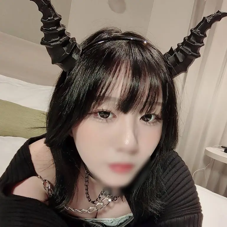 ボディを刺しまくり！ハロウィンイベントに参加パリピ女性を激しく濃厚に絡み合ってハメまくり快楽堕ちさせ！
(HD1080P) (fc4038576)