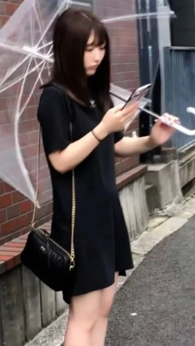 【オリジナル映像】過去最高額 リアル18才美女とプライベート制服撮影。危険日に2連続生中出し。高画質動画(HD1080P) (fc4121159)