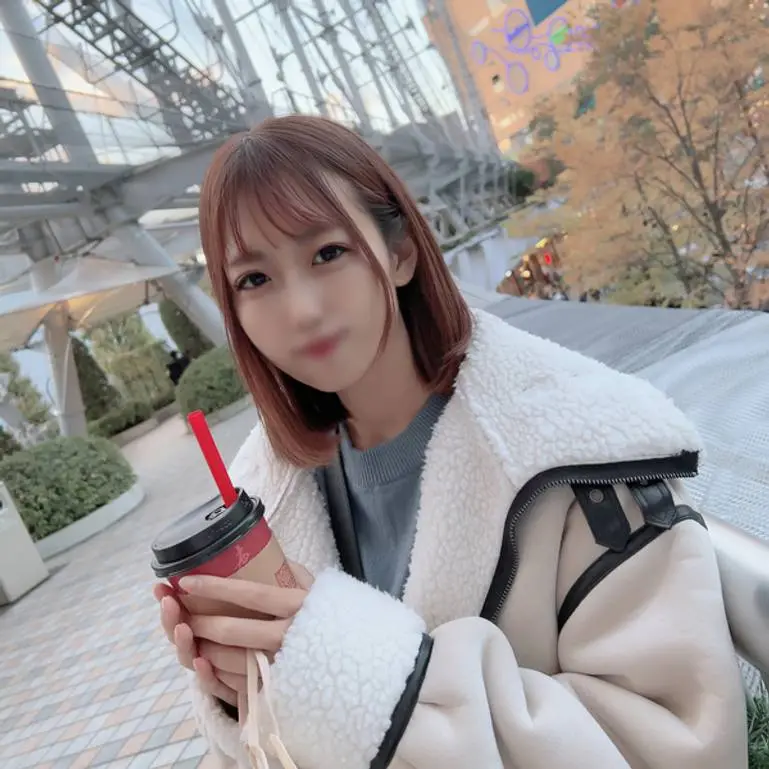 隠れ巨乳で肉食系な専門学 生・・・そのギャップに心奪われスレンダーFカップの美体に2回連続生中出し！！
(HD1080P) (fc4177772)