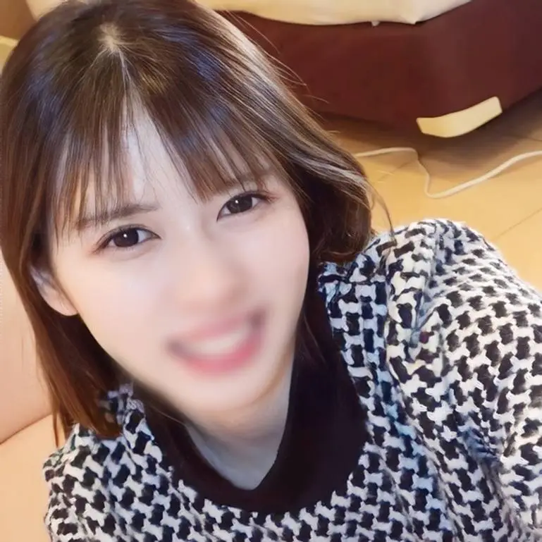 さんめちゃくちゃにされちゃいました～笑ベッドで執拗に乳首を責められておじさん撃沈⤵特典高画質
(HD1080P) (fc4245550)