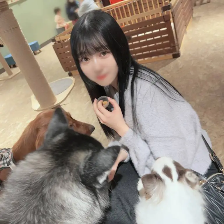 後パンパンに膨れ上がった男性器をお口いっぱいに頬張る無防備すぎる21歳の専門生に口内射精＆生中出し！！
(HD1080P) (fc4315777)