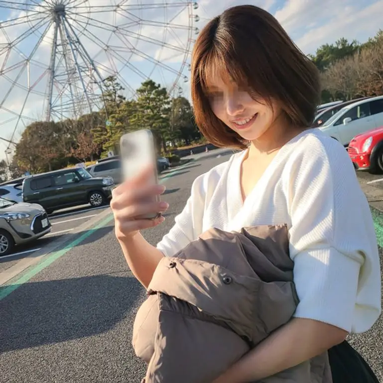 ー。その素性は承認欲求を満たす為のフィクションで、仔供を抱える困窮生活を中出し接待で必死に食いつなぐ。。
(HD1080P) (fc4319297)