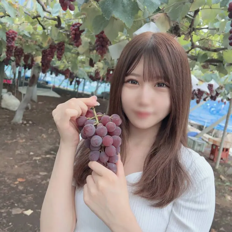 す感度抜群の美人変態セラピスト・・・腰をグイグイ動かし変態オヤジを誘うどスケベボディに生中出し！！
(HD1080P) (fc4339533)