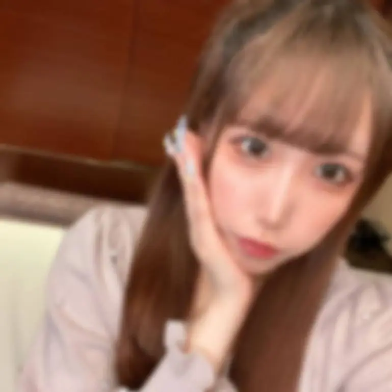 立ちんぼで一番かわいいを物色！獲れたてのFカップ美女とホテルへ直行!! 激アツ中出しセックスしてみた!
(HD1080P) (fc4342404)