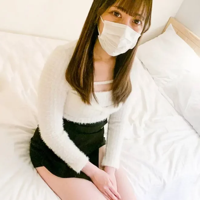 で延長2980pt→980pt注意【初撮影】警戒心の強い純真無垢な新卒塾講師の絶品美乳と天然美マ◎コに濃厚精-注入(53分)
(4K) (fc4342991)