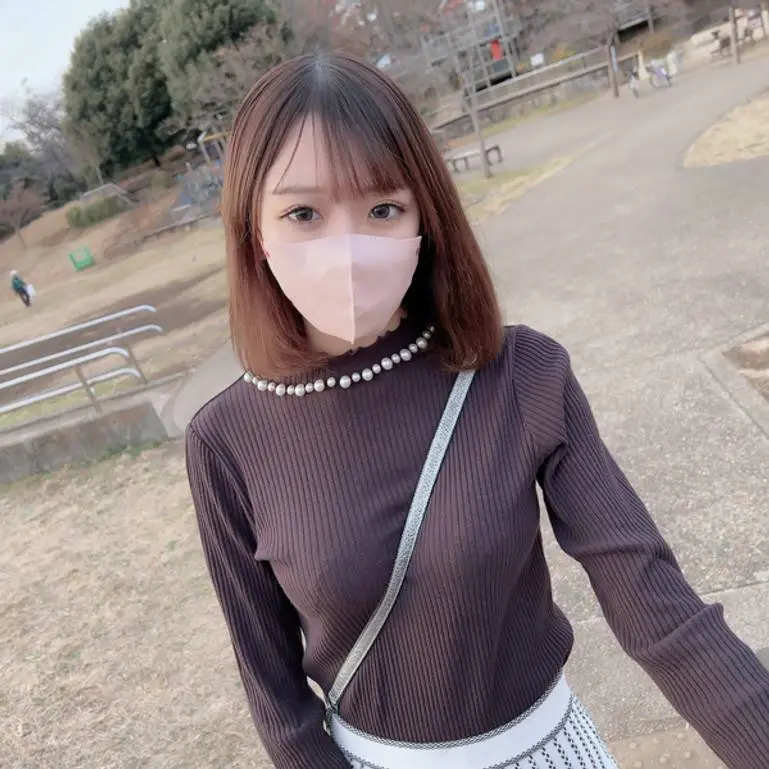 うと所構わず潮を漏らしまくる変態女！！！！巨乳を揺らし潮吹き大洪水を喰らいながら2回連続生中出し！！
(HD1080P) (fc4380444)