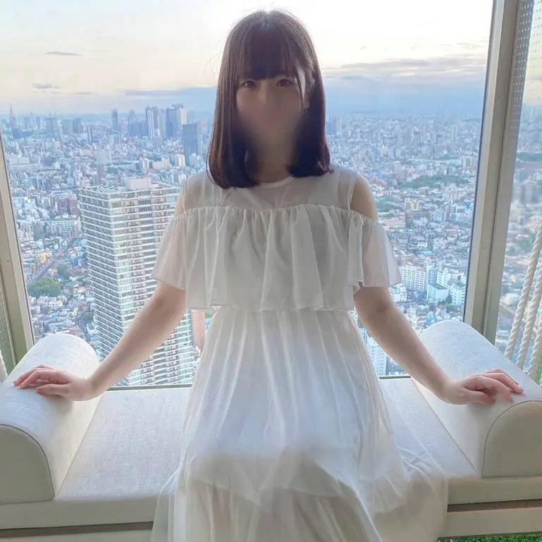 甘えん坊な彼女が働くオンナになった就職祝いにイチャラブデート！その後は濃厚セックスで２発の大量中出し。
(HD1080P) (fc4382850)