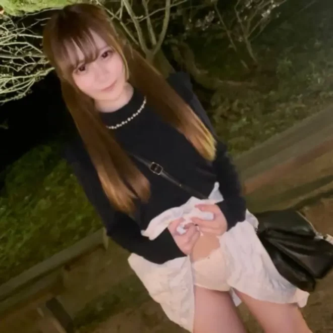 り体型と声のイチャイチャH。ねっとり愛液ダダ漏れでイキまくる彼女に許可なし中出ししたら怒られました…
(HD1080P) (fc4396700)