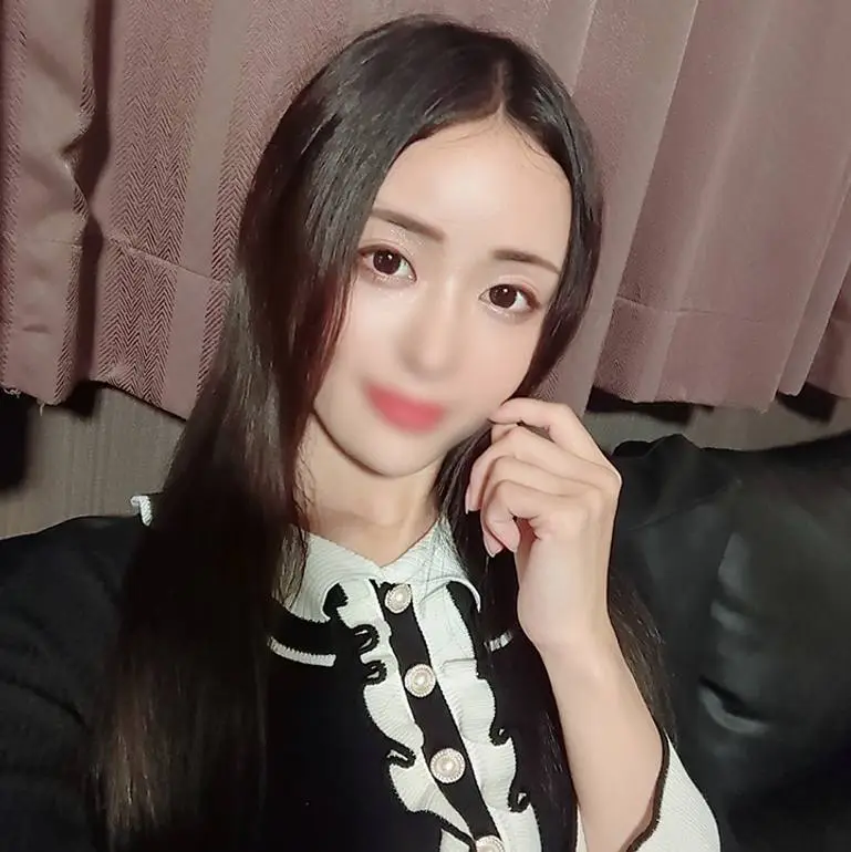 ウ女】小麦色の肌をした巨乳絶品ボディ。100倍敏感な勃起乳首をぐるぐる弄られ未熟マンコに15分間容赦なく挿入。
(HD1080P) (fc4403123)