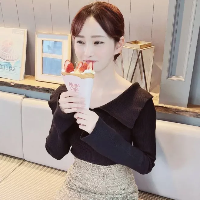 働く美女とプチ露出デートした後は・・・恥じらう色白・美巨乳・敏感ボディーに大量中出し2連発+大量顔射!
(HD1080P) (fc4405710)