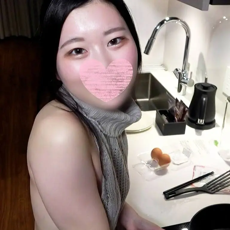 メ撮り。料理を作っておマコ湿らせて待っててくれる純粋な彼女に首めFCUKで無慈悲な中出し。特典動画有り
(HD1080P) (fc4414334)