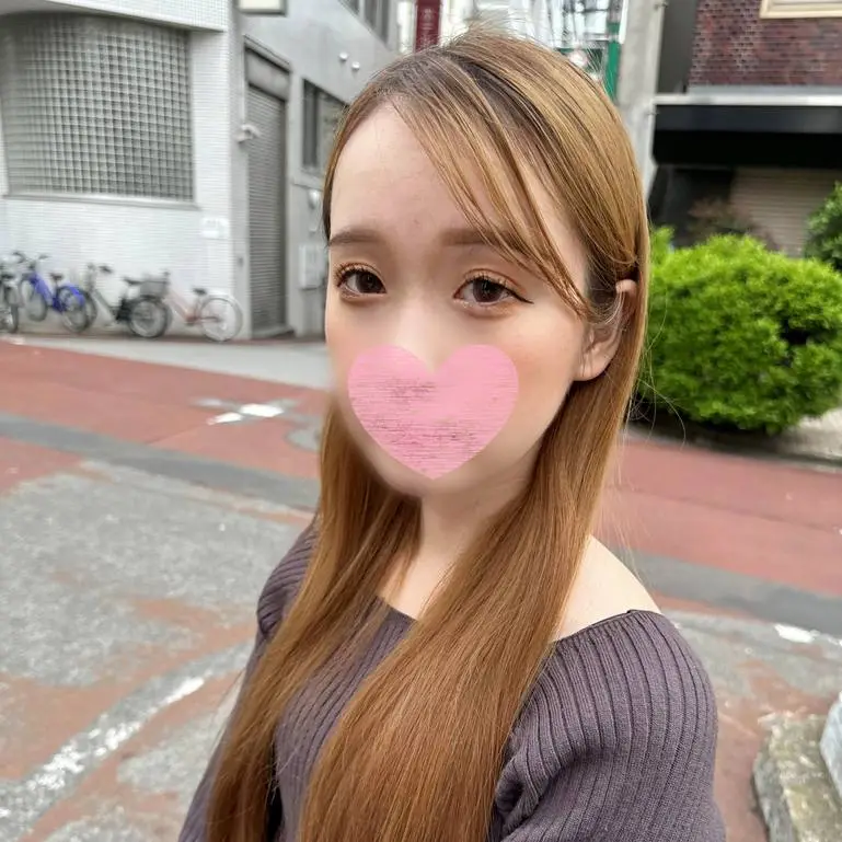 発見。このレベルの素人は二度と出てこないかもしれないので念のため中出し。フェラ抜き＆特典動画あり
(HD1080P) (fc4427091)