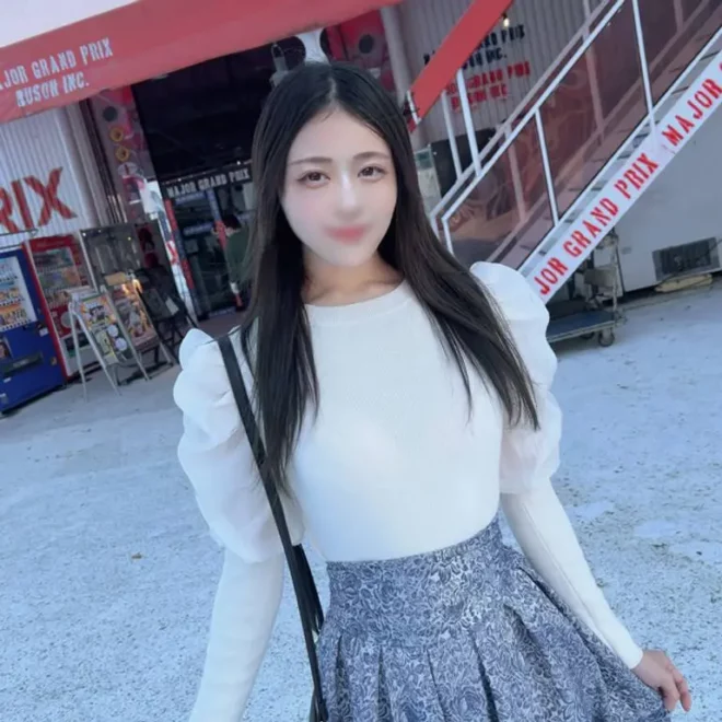 もはや制御不可能!!これでもかと言わんばかりに絶叫絶頂を幾度も繰り返し快楽に溺れ最後は生中出し!!
(HD1080P) (fc4428530)