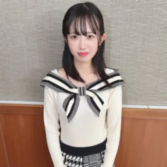 然の涙。色白スレンダーな癒し系最強アイドルフェイスに大量中出し、おっぱいに大量ザーメンぶっかけ2回戦。
(HD1080P) (fc4445846)