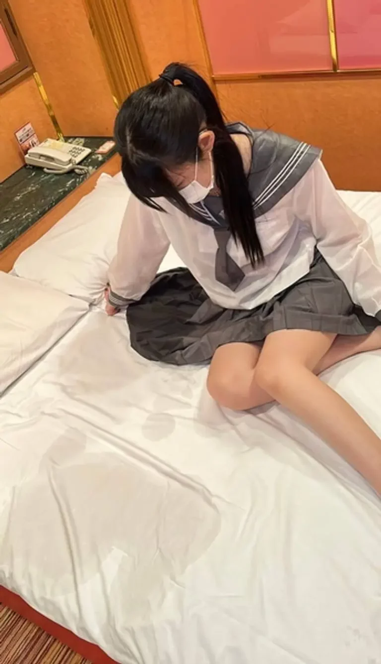 ーツもマットレスもびっしょりこんなに感じたSEXは初経験！
(HD1080P) (fc4451654)