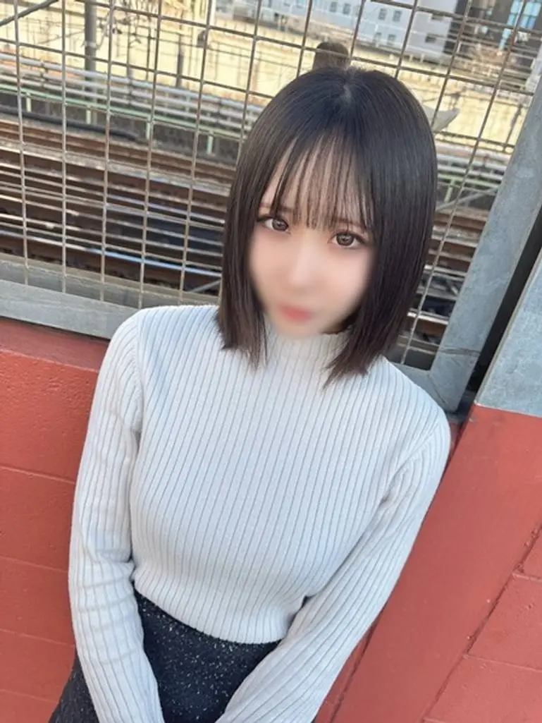 ゆちゃん♪感度抜群な ロ. リ 体型のキツキツおまんこに思いっきり中 出し妊娠したら僕が養います
(HD1080P) (fc4466178)