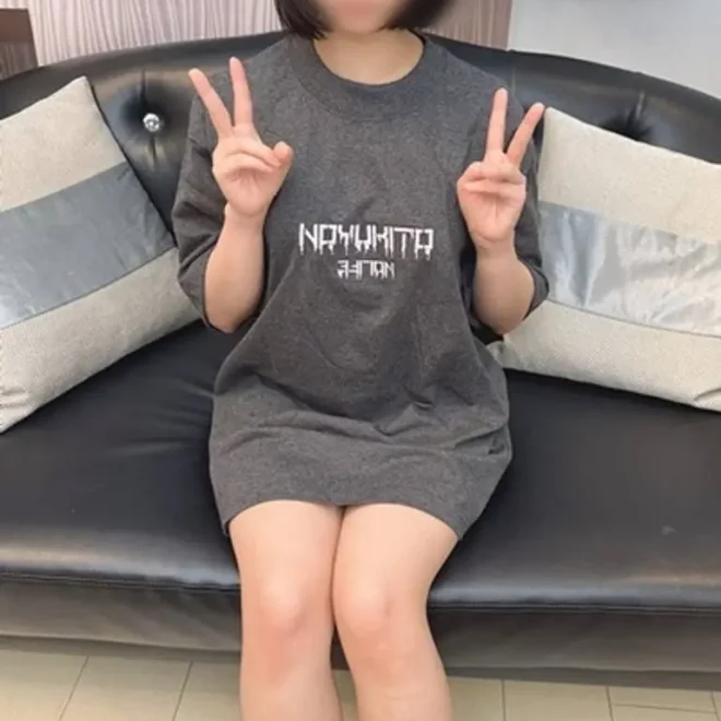 前の素朴な頃のもえちゃん♪150cm前後の低身長.ロ.  リ な身体を生ちんぽでガン突きして痙攣えっち
(HD1080P) (fc4476344)