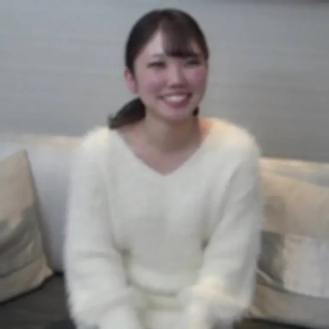 先生を目指す大学生。ほんわか明るい普通の女の子が一番の好物!かわいい笑顔もひとたびベッドへ行くと・・・
(HD1080P) (fc4494697)