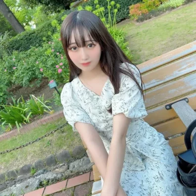 可憐な女大生シリーズ の美女3名を厳選！！生々しい中出し映像を一挙公開！！【 特典映像3時間30分収録 】
(HD1080P) (fc4525068)