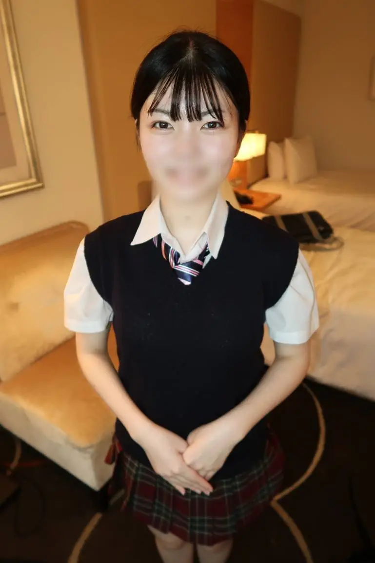 .-８　げ.ん.-えきナマで膣奧突かれて理性ブッ飛び目がうつろｗうぶ従順な世間知らずマンコに半外半中２連続！
(4K) (fc4543615)