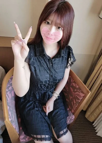 りますよ～ドタキャン現場の救世主はスタッフの美人彼女。予想以上に可愛い彼女は今年イチ間違いナシ！！ 【期間限
(4K) (fc4546852)