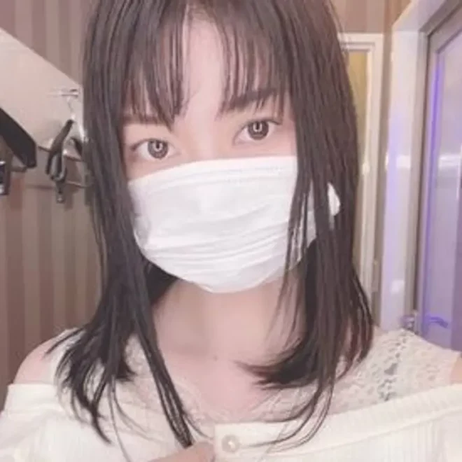 撮】某球場ビ一ルの現ナンバーワン売り子・スタイル抜群色白美女ハメ撮り映像80分 【特典で高畫質】
(HD1080P) (fc4547276)