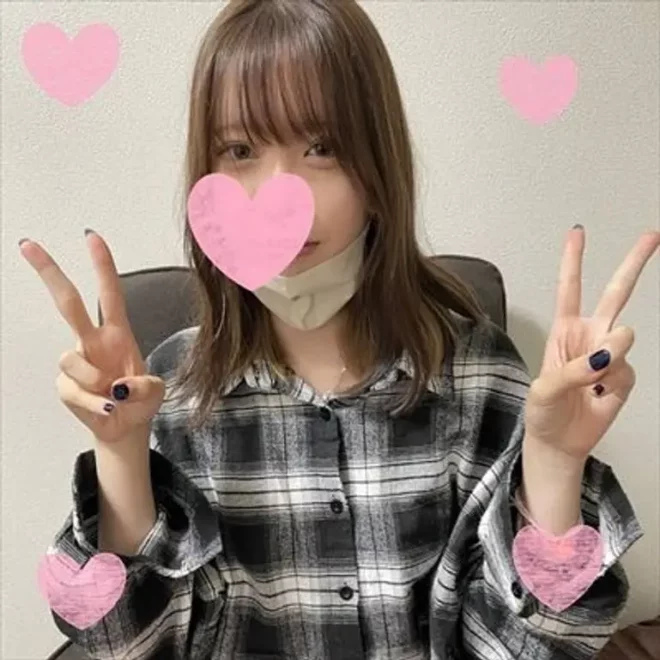 【顔出し】【モ無】【生中】完全素人！初々しさを誇る最高峰ルックスななちゃんと生中中出しエッチ！！
(HD1080P) (fc4559646)