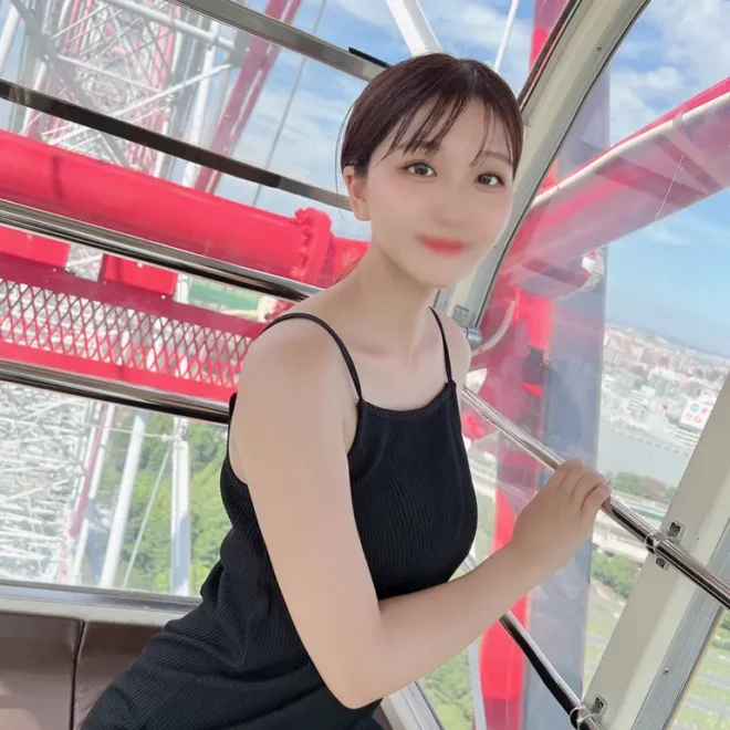 まさかのEcup巨乳！！ビッシリ生え揃った陰毛が蕓術的で、さらに幾度も絶頂を繰り返す敏感體に生中出し！！
(HD1080P) (fc4565895)