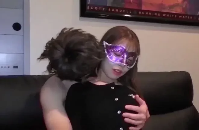 【個人撮影・中出し】飼い慣らしが終わって快楽を感じ始めた人妻　チポとバイブの交互挿入に本気で啼いた！！
(HD720P) (fc4569347)