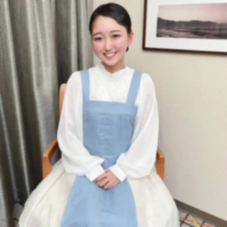 魅力溢れる純真無垢で人懐っこい性格な代。 育ち盛りの細身で綺麗なスレンダーな身體とキツマンの悪魔的快楽。
(HD1080P) (fc4570604)