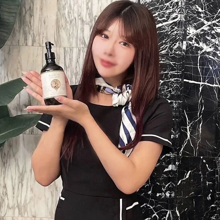 神技リンパに【ヌキなし健全店】で秒速フル勃起!理性ぶっ飛びの快感に溺れて出禁覚悟の生中出しセックス!!
(HD1080P) (fc4697015)