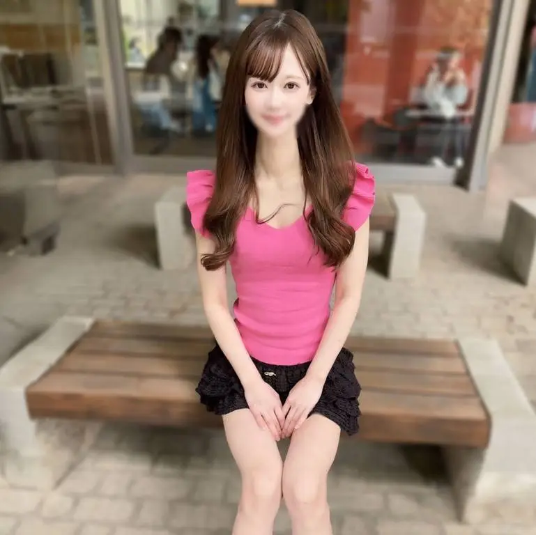 をしてる美容意識高めのJD２回生。感度MAXの痙攣剛毛まこ。引き締まった筋肉と膣で堪らず無視して種付け。。。
(HD1080P) (fc4700888)