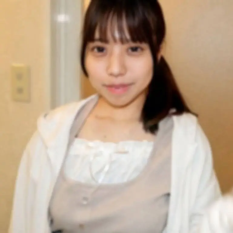 るお顔に大量顔射でベトベト！ウブな見た目に反してエッチな事は大好き！顔射と中だし⤴特典高畫質
(HD1080P) (fc4713690)