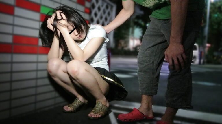 10musume 072523 01 天然むすめ 072523 01 お酒でベロベロの素人むすめをお持ち帰り！黒沢もも