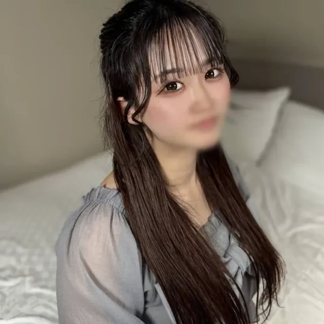 毛ありまんこをクンニして興奮のあまり大量中出し。シャワーの後におかわりSEXでまた中出し。特典あり
(HD1080P) (fc4750595)