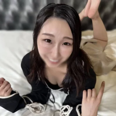 アナル舐めしながら手コキはエロすぎるって。下品な聲で可愛くキャンキャン鳴いてました。特典あり
(HD1080P) (fc4750608)