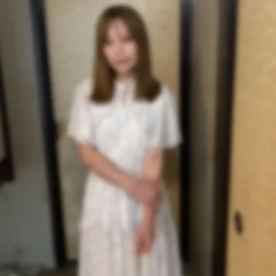 定80％OFF【無修正】【顔出し】見た目はエステとか美容系なのに給食センターで働く美人妻が弄ばれる。［第二弾］(4K) (fc4751119)