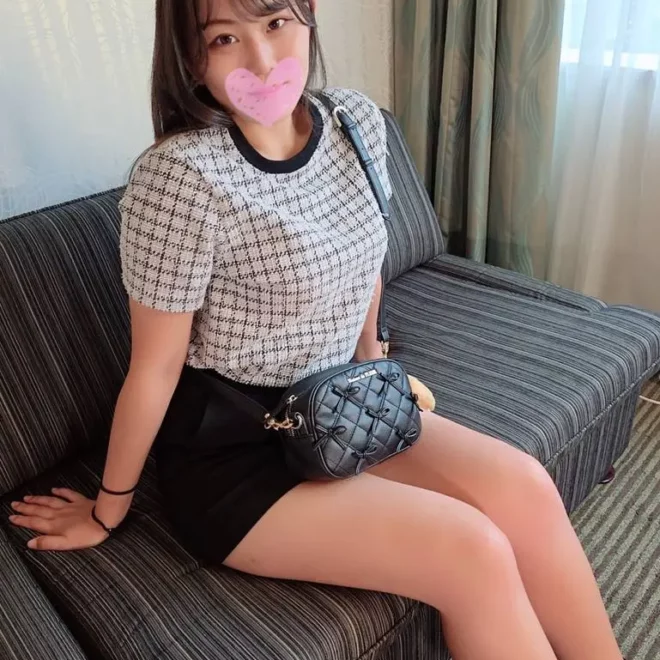 マンギャルにお仕置き種付け！！今回の哀れな無責任孕ませの獲物はゆうゃみ激似の21歳めいちゃみ。大學 – FC2電子市場
(4K) (fc4770731)